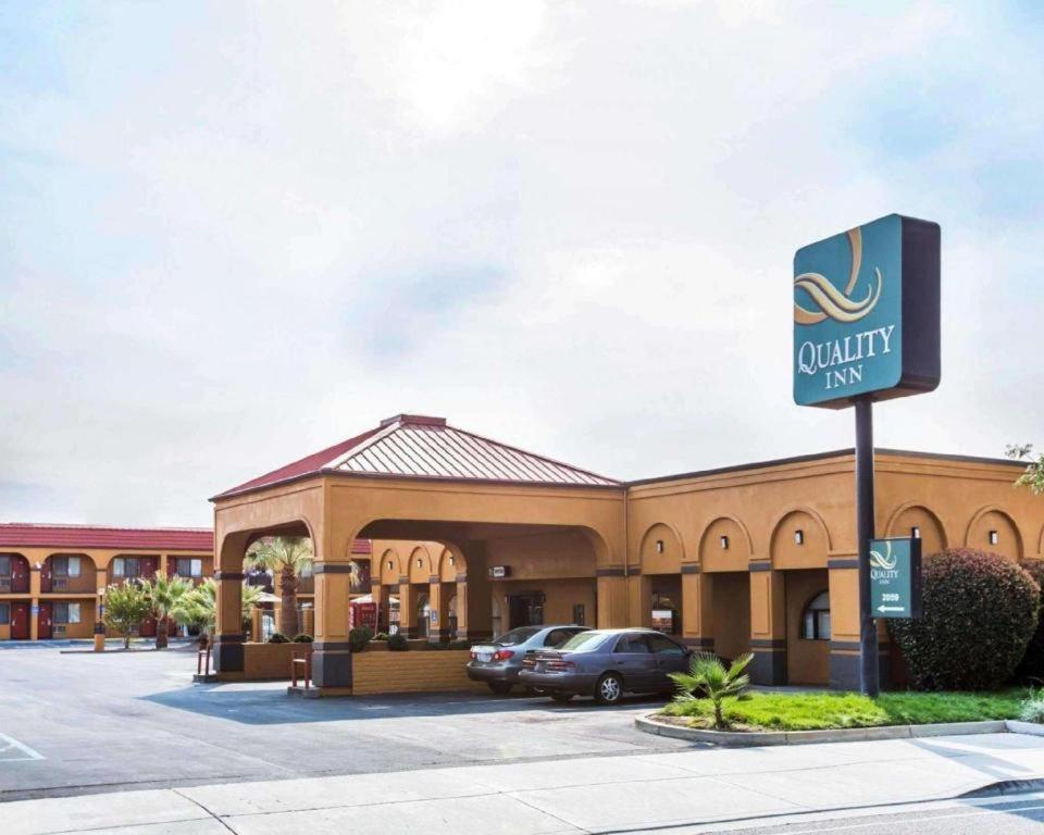 Quality Inn Redding Near I-5 Exterior foto